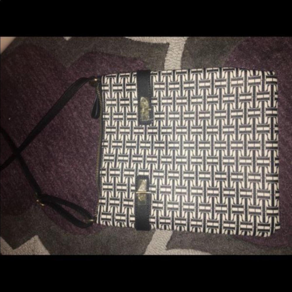 Tommy Hilfiger purse